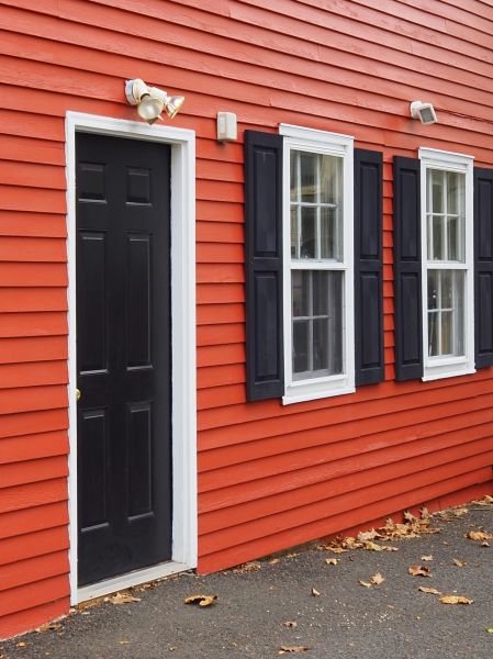 Cost of Red Vinyl Siding Installation in Holly Springs